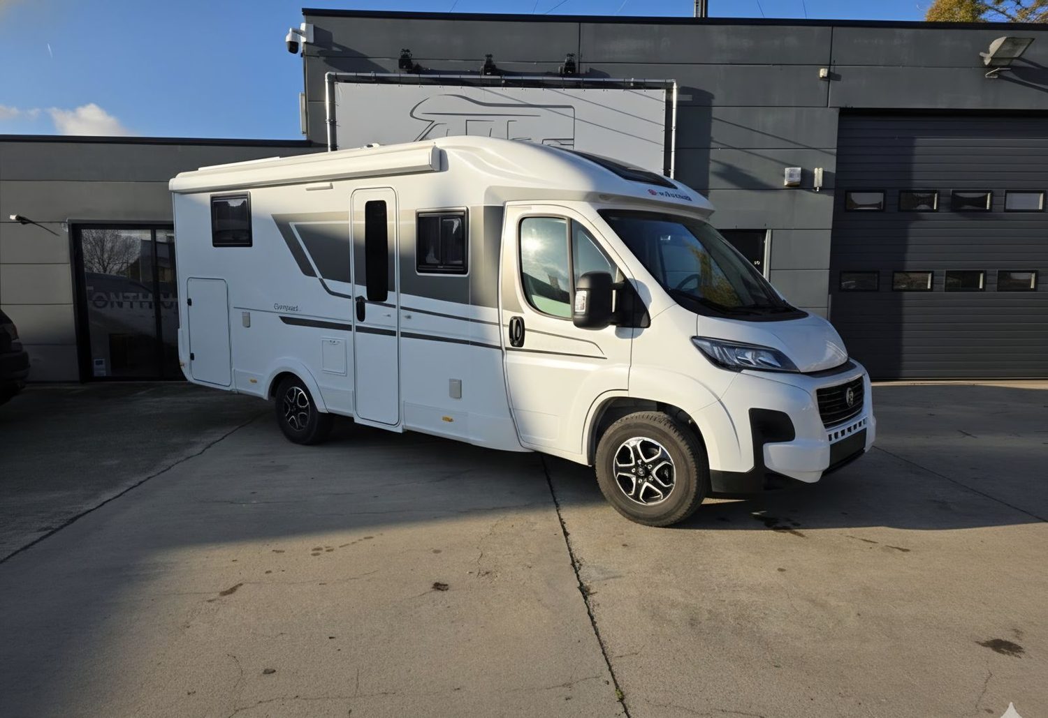 De Adria Compact DL van BEXX Verhuur